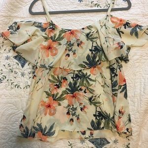 Bobeau Yellow Floral Odd-the Shoulder top